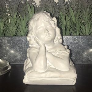 Adorable Statue purchased in Paris, France💜